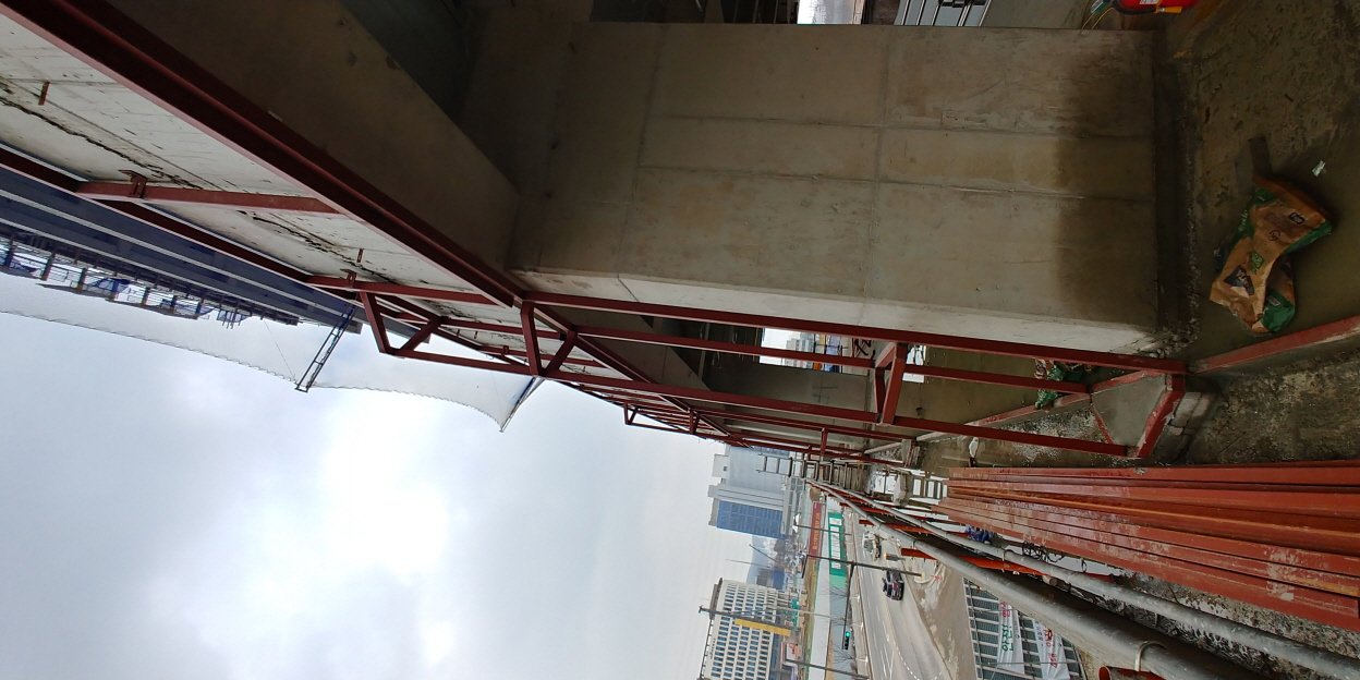 2000769928_52W4STBR_4d1088a2aa291d92db7dc9de5fbddb3e3ef9ba9e.jpg 이미지크게보기